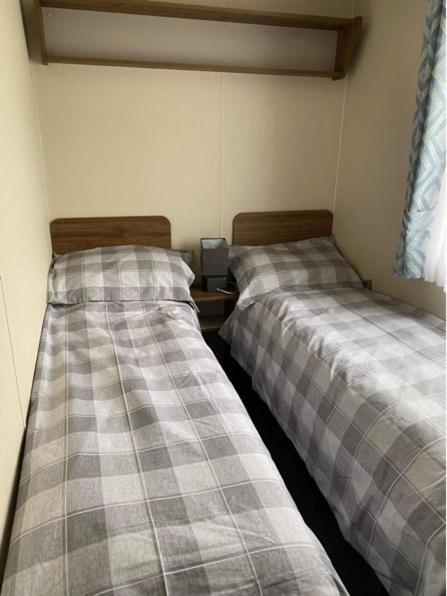 Adams Caravan Holidays Моркамб Екстериор снимка