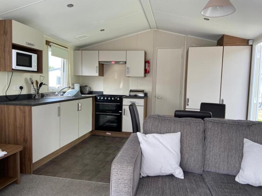 Adams Caravan Holidays Моркамб Екстериор снимка