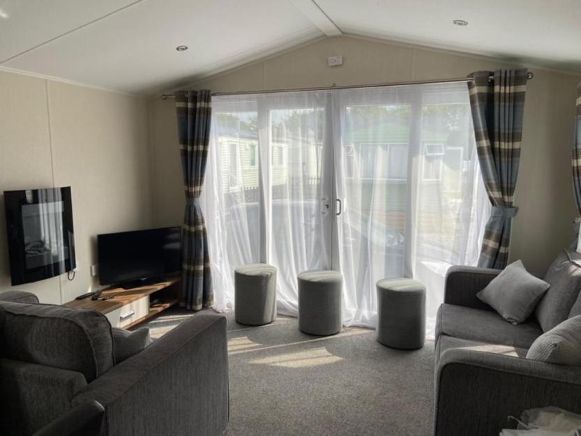 Adams Caravan Holidays Моркамб Екстериор снимка